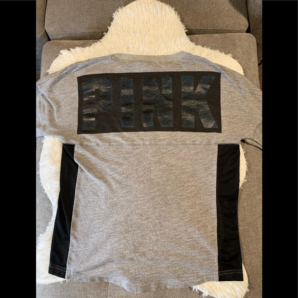 Victoria’s Secret Pink Gray Insignia Metallic Sweatshirt Size SP